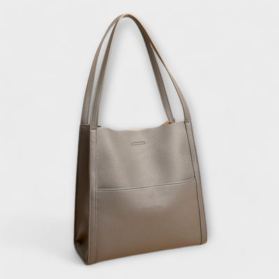 Bolsa de cuero hecha a mano
