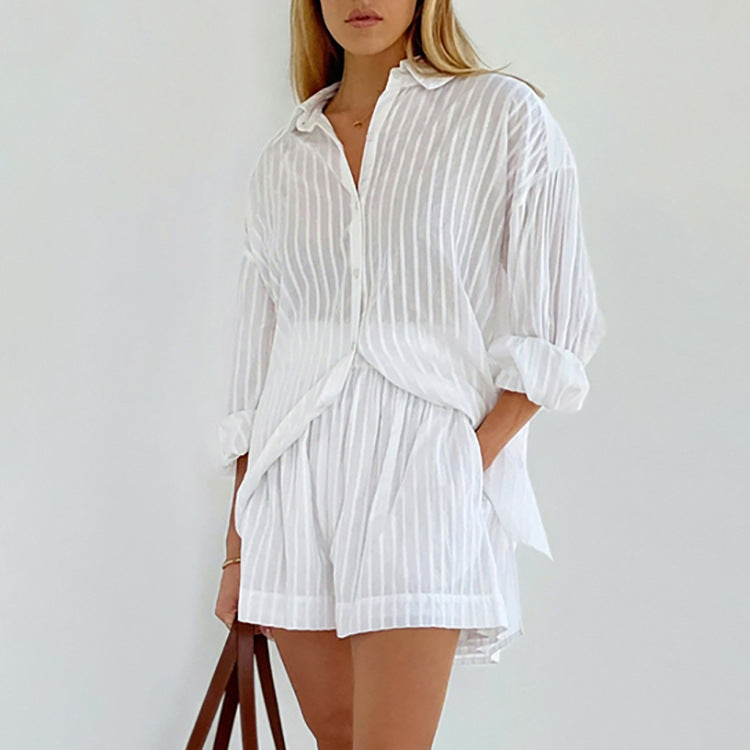 Violet | Conjunto Fresco de Camisa Abotonada y Shorts
