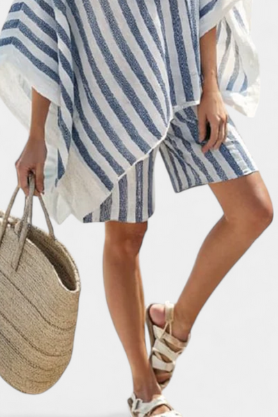 Elena | Conjunto de Blusa Oversized a Rayas y Pantalones Cortos